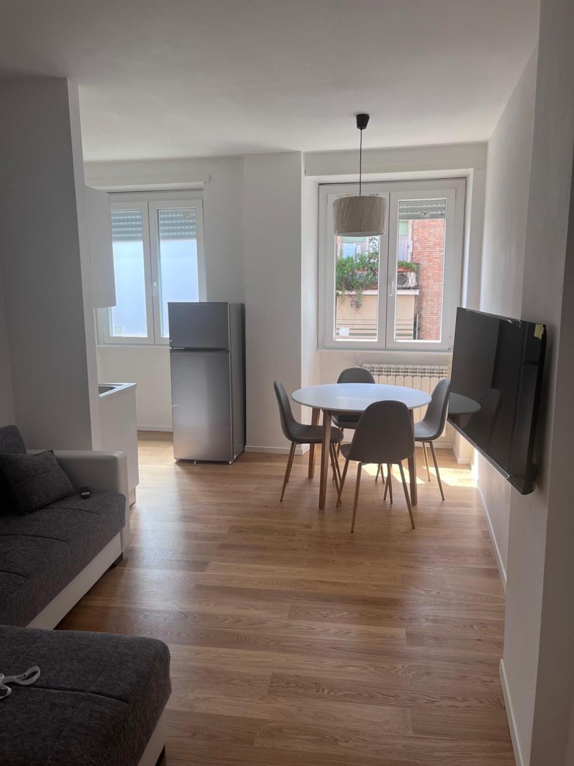 Just Apartment